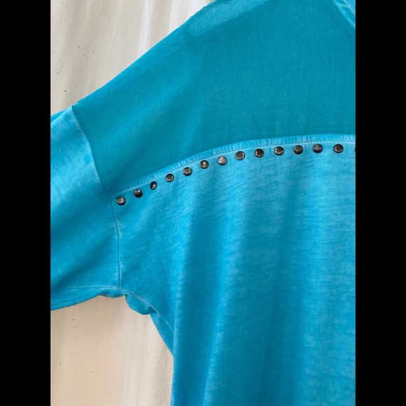 Tribal Top - Picture 3 of 4